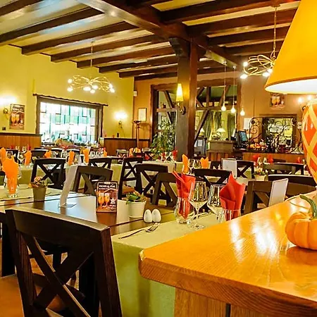 Hotel Restaurant La Couronne 2*