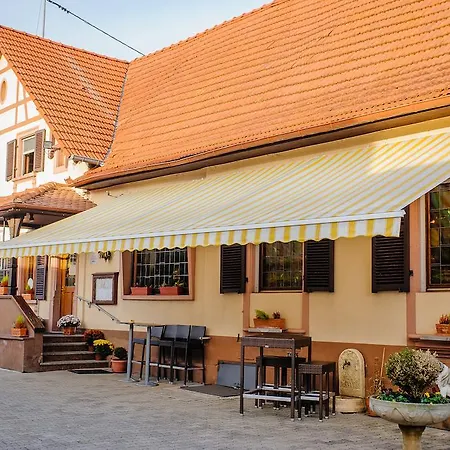 Отель Restaurant La Couronne 2*