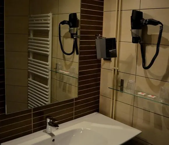 Restaurant La Couronne Отель 2*